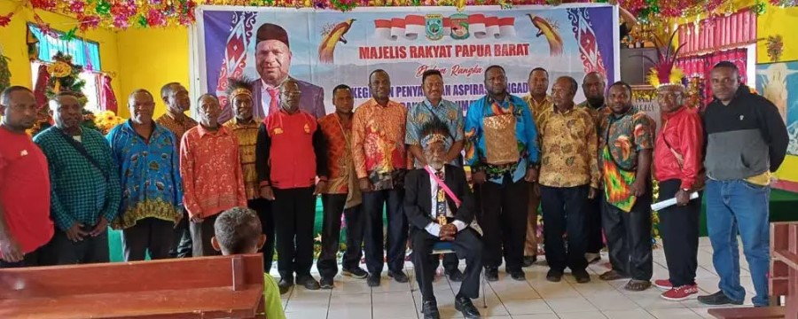Anggota MRP Papua Barat Obed Wonggor Jaring Aspirasi Masyarakat di Distrik Minyambouw
