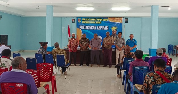 Blusukan Perdana Ke Mansel, Tiga Anggota MRPB Pokja Agama Diserbu Sejumlah Aspirasi